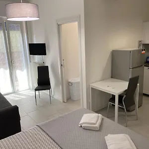 Stadio 1 - Monolocali Con Bagno Privato Apartamento Verona